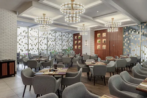 Whiz Luxe Hotel Spazio Surabaya Makanan Photos
