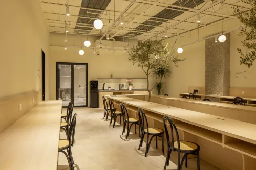 Hi Cozy International Youth Hostel (Nanjing East Road And The Bund) Business Facilities Photos