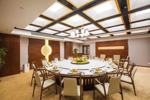 Mason Hotel Dining Photos