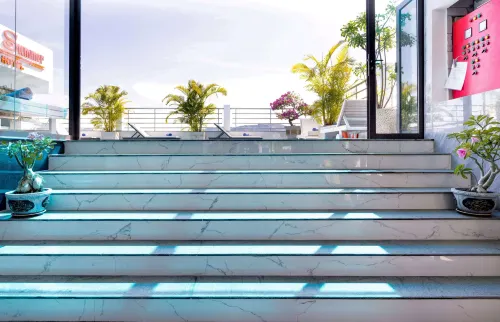 The Summer Hotel Area Publik Photos