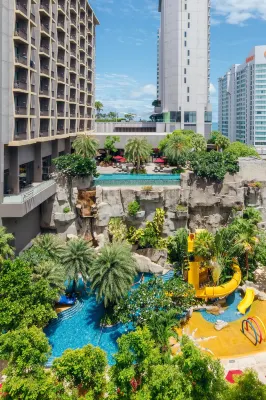 Mercure Pattaya Ocean Resort Dekat Hotel Photos