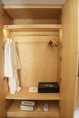 HANSA- A Premium Residence Rooms Photos