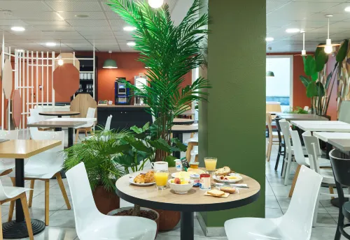 B&B HOTEL Paris Porte de la Villette Restauration Photos