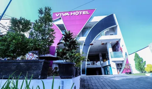 Viva Hotel Kediri, Azana Hotel Collection Eksterior Photos