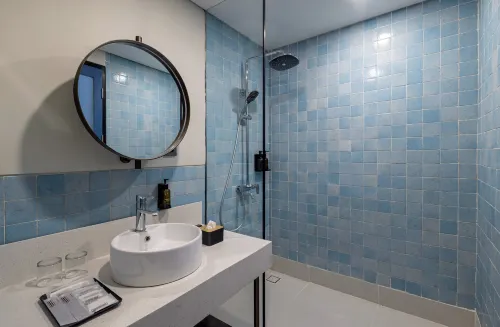 ARTOTEL Hub Simpang Temu Kamar Photos
