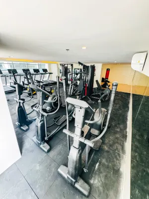 Luxury hotel near City of Dreams Solaire NAIA MOA- City of bridge Semester och rekreation Photos