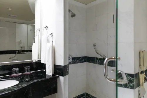 Golden Crown China Hotel Huoneet Photos