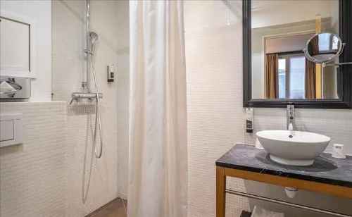 Avalon Hotel Paris Gare du Nord Chambres Photos