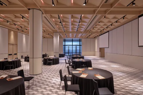 Hyatt Centric Zhongshan Park Shanghai Business Facilities Photos