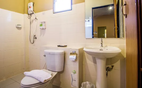 B2 Santitham (Wat Jed Yod) Boutique & Budget Hotel Phòng Photos