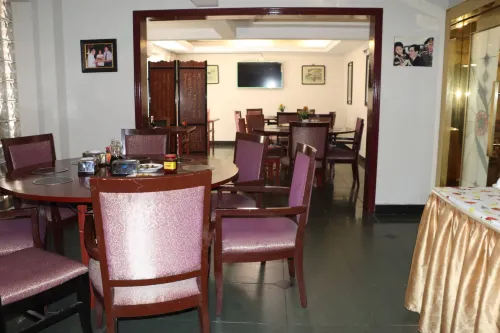 Lagos H & H Inn Restauration Photos