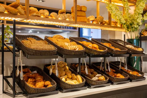 Van der Valk Hotel Schiphol Featured Photos