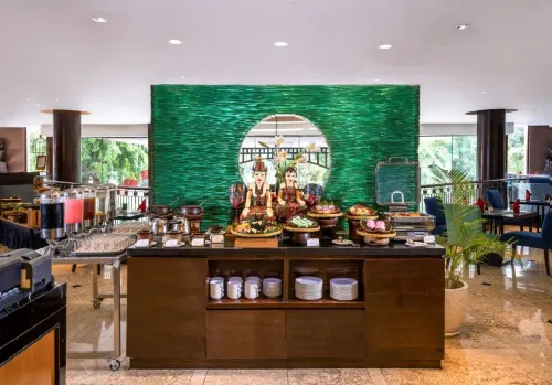 Hotel Ciputra Semarang managed by Swiss-Belhotel International  Makanan Photos