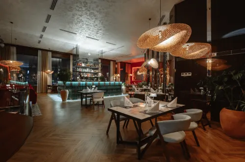 Azimut Hotel Tashkent Dining Photos
