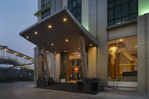 Lumen Bangkok Srinakarin Exterior Photos