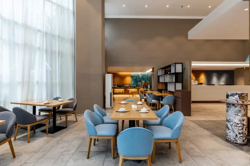 Yixuan Hotel (Fuzhou Sanfang Qixiang Dongmen Subway Station Store) Dining Photos