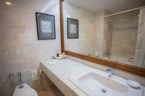 The Royal Paradise Hotel & Spa Chambres Photos