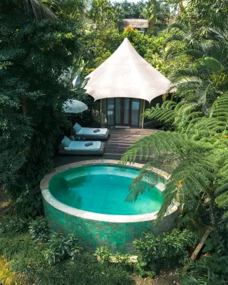 Sandat Glamping tents - luxury hotel Unggulan Photos