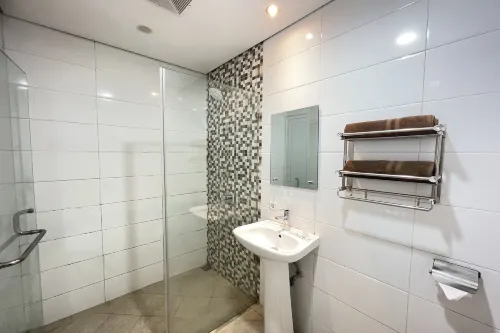 Hotel Lengkong 2 Rooms Photos