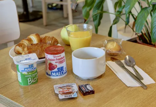 B&B Hotel Reims Centre Gare Dining Photos