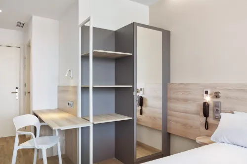 B&B HOTEL Murcia Camere Photos