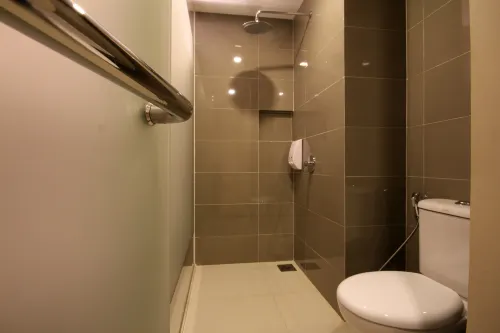 OS Hotel Airport Batam Rooms Photos