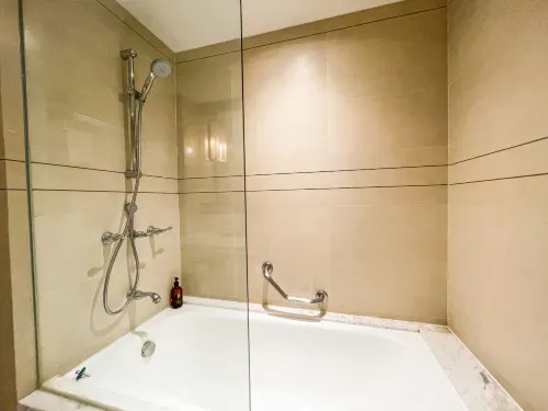 Sawaddi Patong Resort & Spa by Tolani Chambres Photos