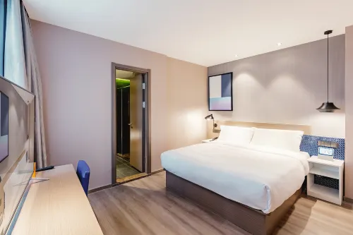 Waiting Hotel (Shanghai Bund Nanjing East Road Pedestrian Street) Exterior Photos