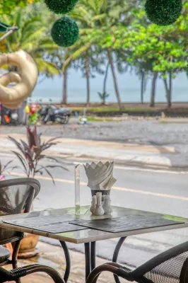 Princess Kamala Beachfront Hotel Ristorazione Photos
