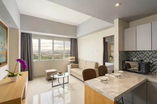 BATIQA Hotel & Apartments Karawang Zimmer Photos