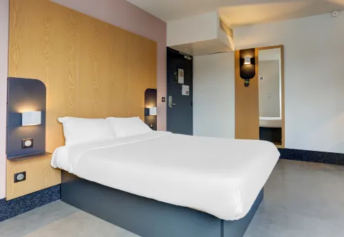 B&B Hotel Reims Centre Gare Rooms Photos