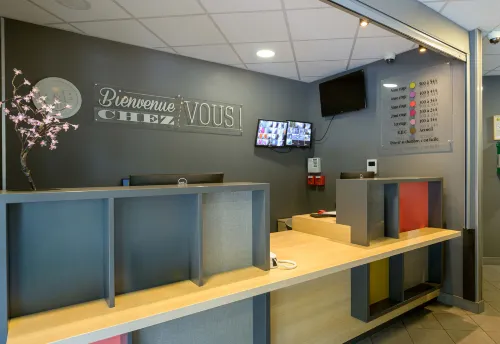 B&B HOTEL Marne-La-Vallée Torcy Espaces publics Photos