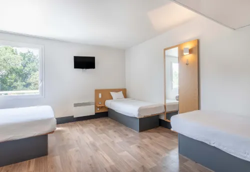 B&B Hotel Marseille Aéroport Saint-Victoret Rooms Photos