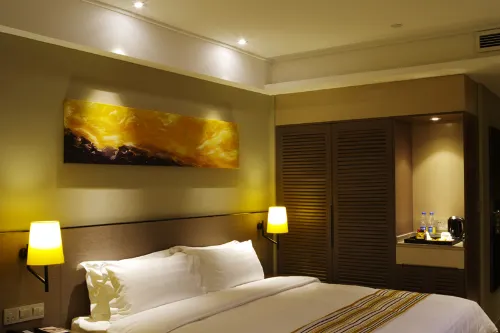 Homeinn Plus Hotel (Pingyao Ancient City North Gate Railway Station) Номера Photos