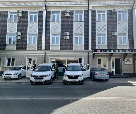 Bristol Hotel Tashkent Hotellin lähellä Photos