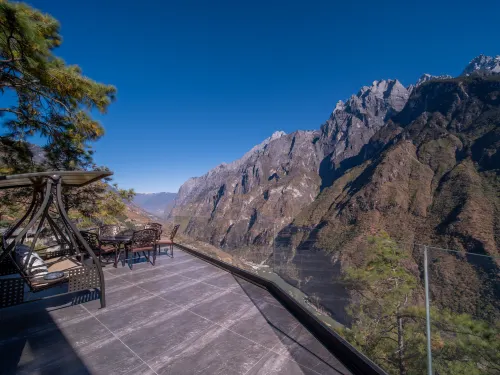 Tiger Leaping Gorge yachajiao Manor Kamar Photos