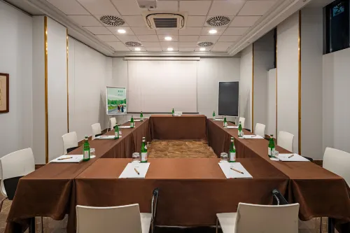 UNA HOTELS Galles Milano Business Photos