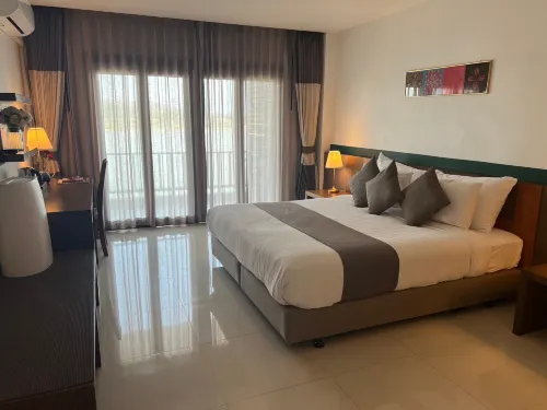 Siam Triangle Hotel Huoneet Photos