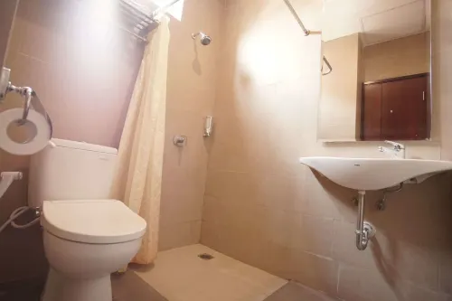 Viva Hotel Kediri, Azana Hotel Collection Kamar Photos