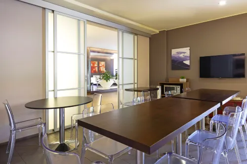 B&B Hotel Malpensa Lago Maggiore Business Photos