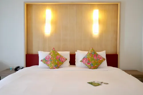 Sawaddi Patong Resort & Spa by Tolani Photos