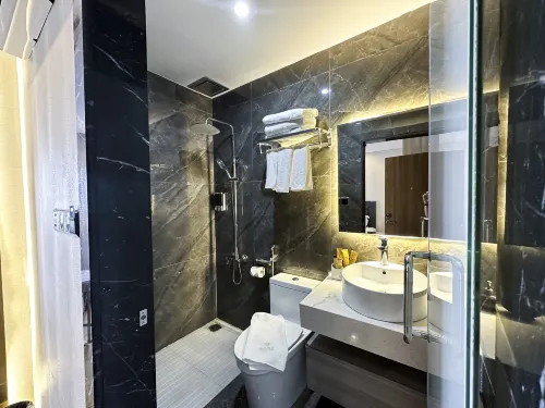 DIAMOND HOTEL BINH DUONG Camere Photos
