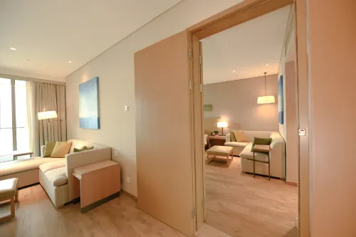 Hyatt Place Sanya City Center Rooms Photos