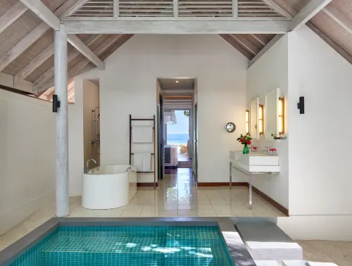 NH Maldives Kuda Rah Resort Номера Photos