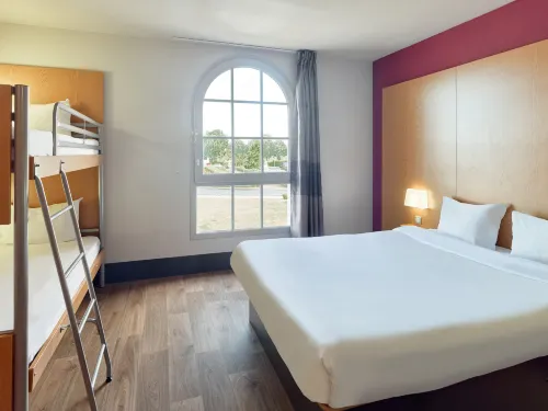 B&B HOTEL near Disneyland® Paris Zimmer Photos