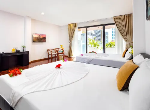 The Summer Hotel Phòng Photos