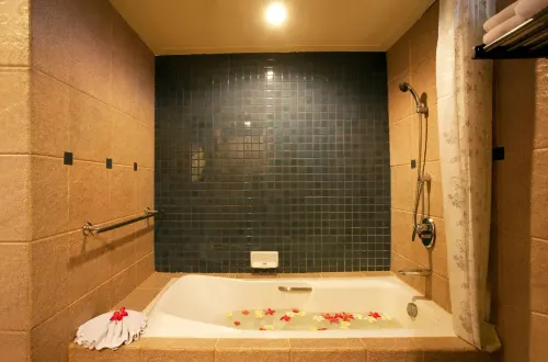 Woraburi Phuket Resort & Spa Chambres Photos