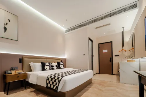 Xiong Yi Cat is tired at the hotel (chengdu Panda Base Branch) Rooms Photos