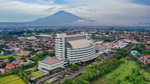 ASTON Cirebon Hotel & Convention Center Unggulan Photos