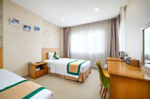 Camila Airport Hotel Phòng Photos